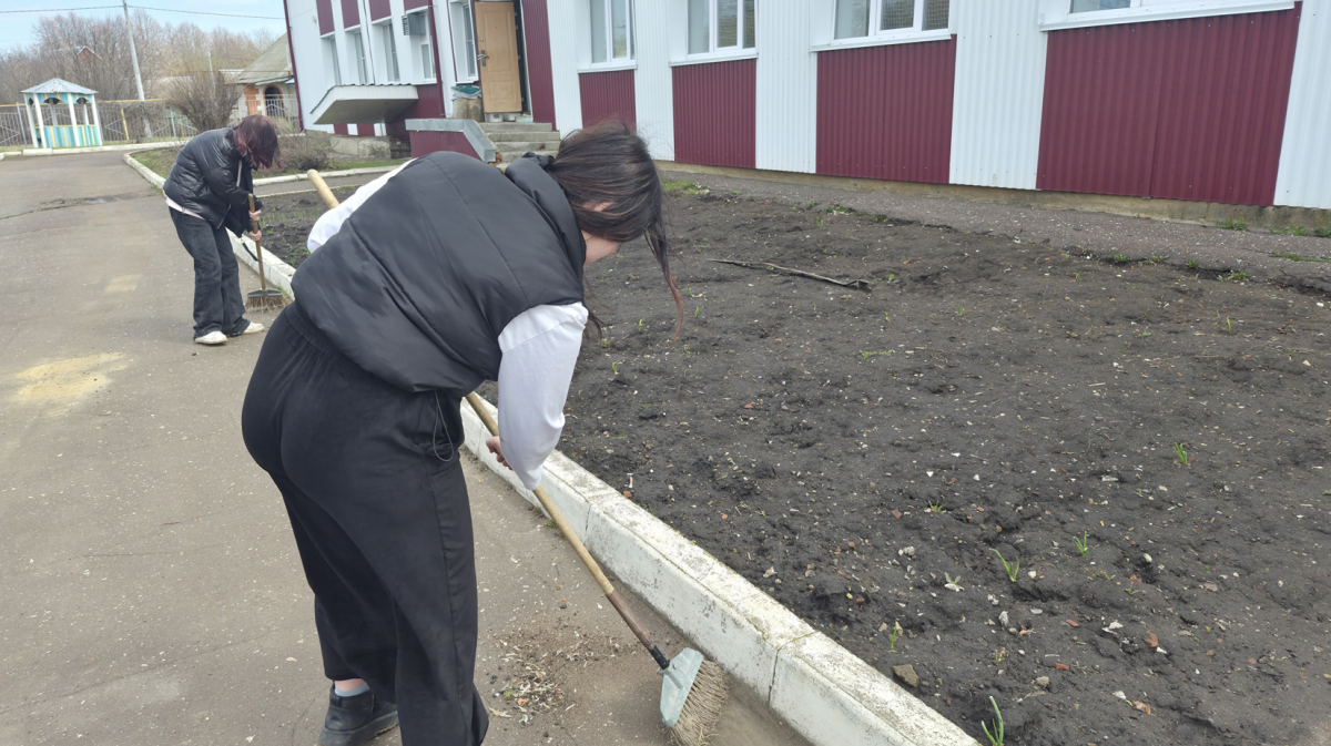 &laquo;Зеленая весна&raquo; в РЦ &laquo;Солнышко&raquo;: субботник с заботой о Земле